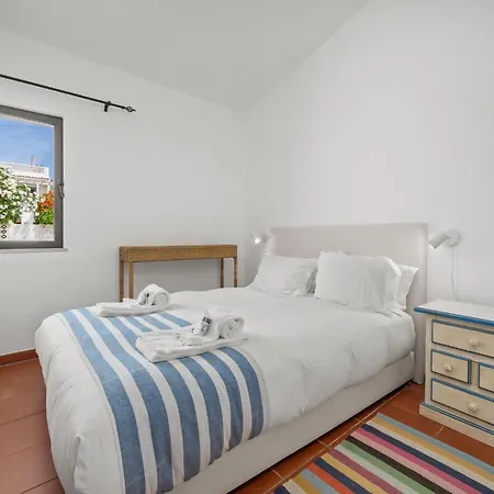 Beachfront With Sea View Balcony, Luz #2022